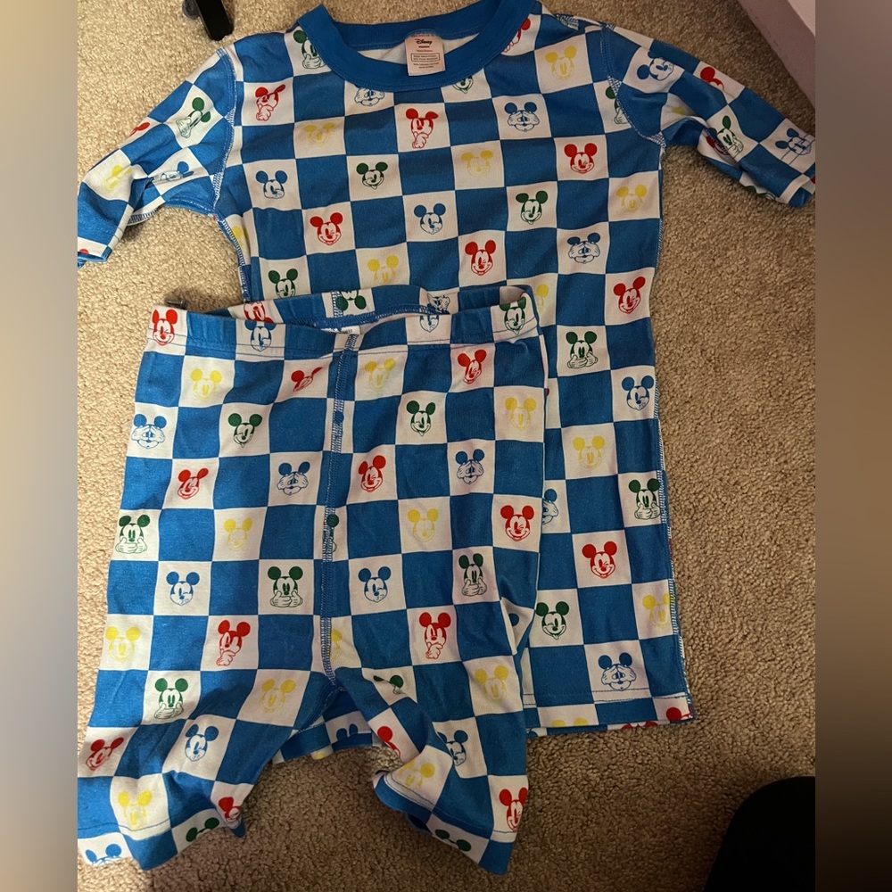 Hanna Andersson Mickey pjs perfect condition